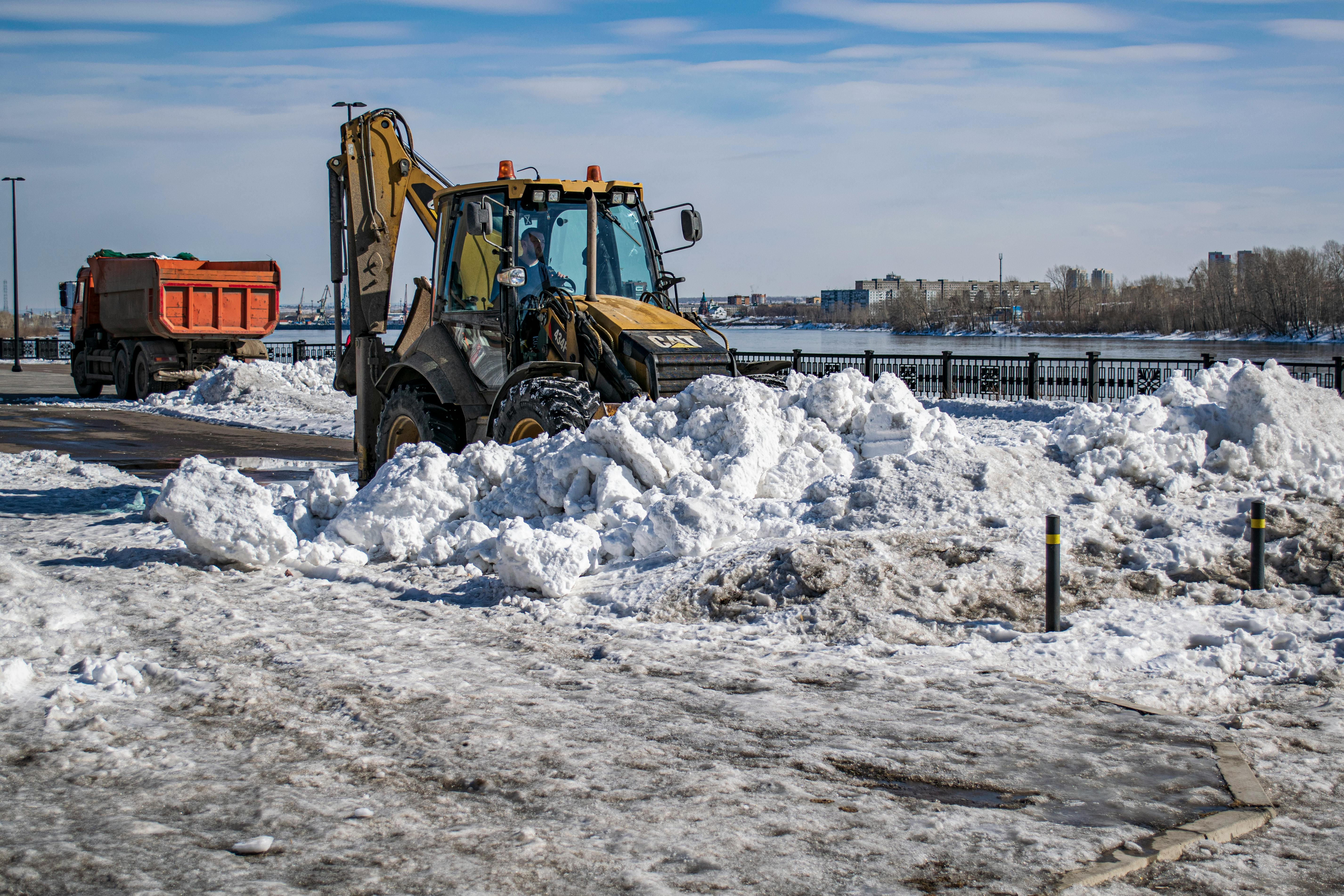 The Importance of QEHS Certification in Adverse Weather Conditions: Lessons from Ireland’s Recent Snow